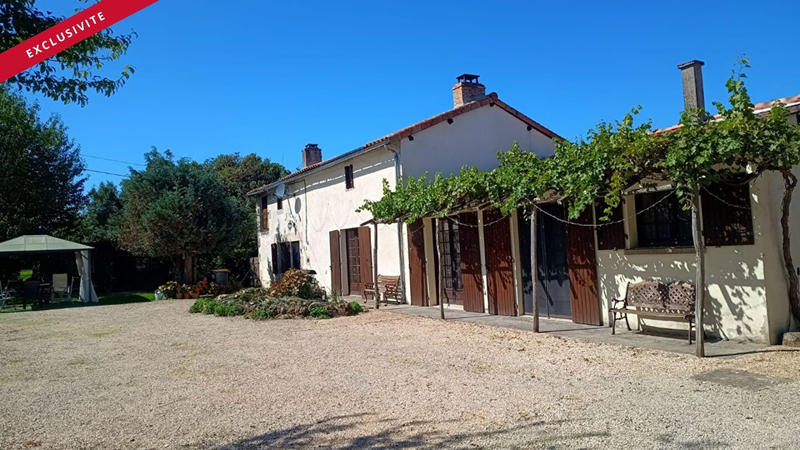 Maison - 207 m² - 8 pièces