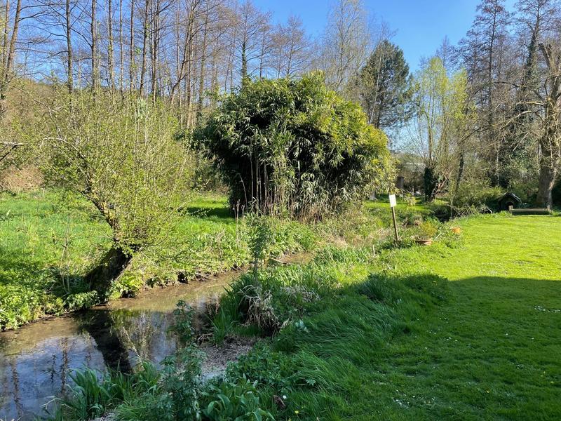 Maison - 300 m² - 9 pièces