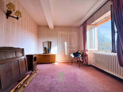 Maison - 102 m² - 5 pièces