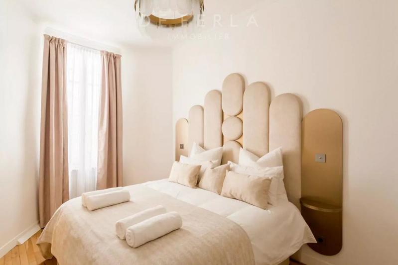 Appartement - 147 m² - 6 pièces