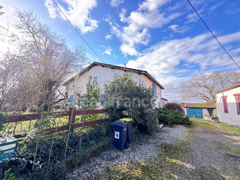 Maison - 140 m² - 5 pièces