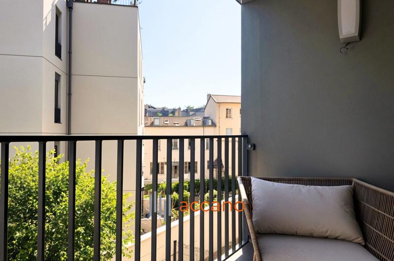 Appartement - 90 m² - 4 pièces