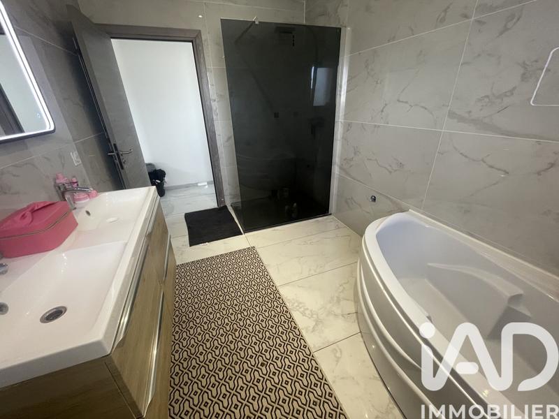 Maison - 127 m² - 5 pièces