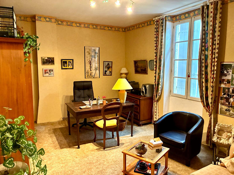 Maison - 200 m² - 7 pièces