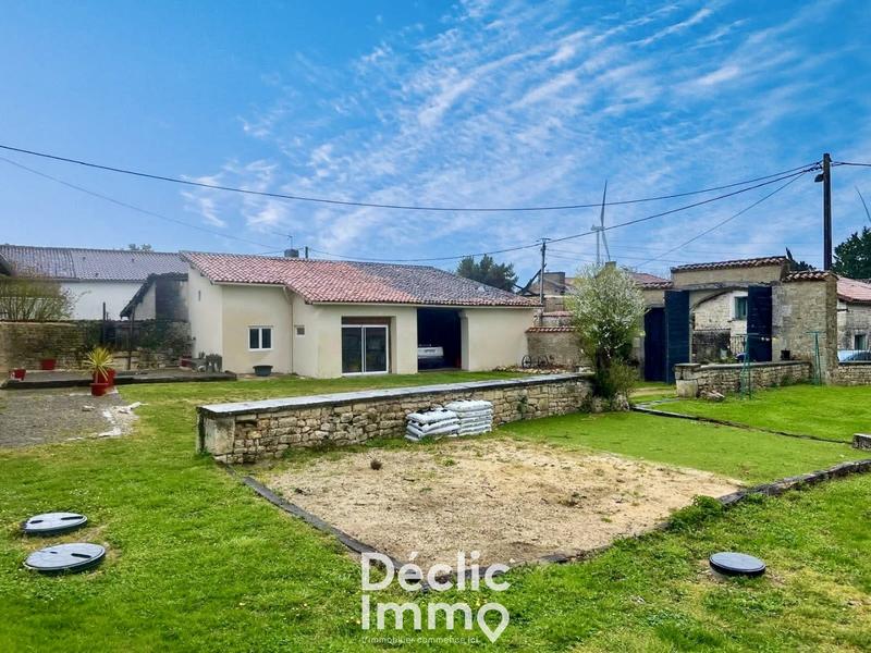 Maison en pierre - 286 m² - 8 pièces