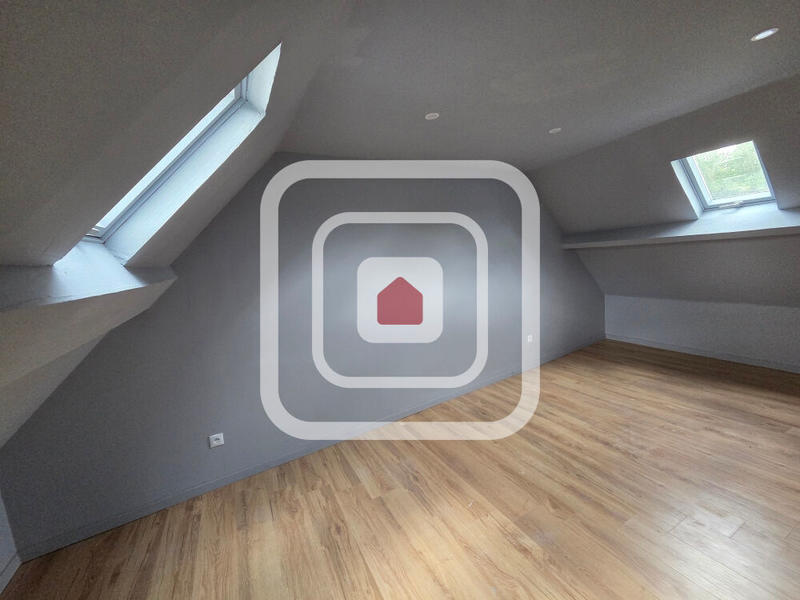 Maison - 70 m² - 5 pièces