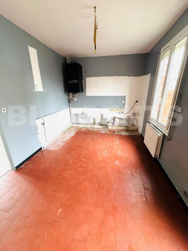 Maison - 90 m² - 5 pièces