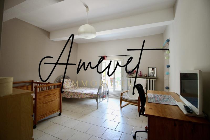 Mas - 204 m² - 9 pièces