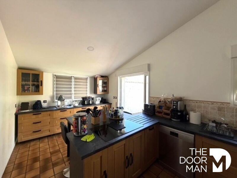 Maison - 160 m² - 5 pièces