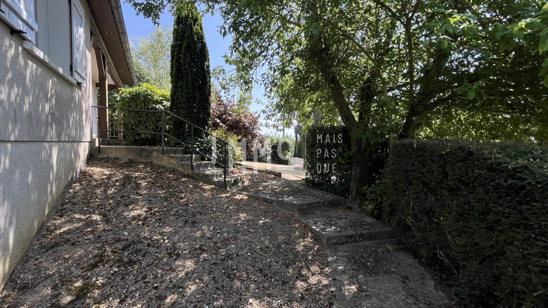 Maison traditionnelle - 95 m² - 4 pièces