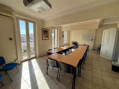 Immeuble mixte - 500 m² - 30 pièces