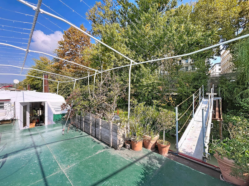 Péniche - 160 m² - 6 pièces