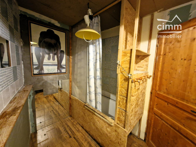 Maison - 217 m² - 7 pièces