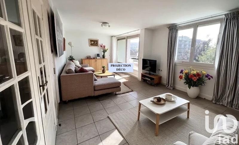 Appartement - 100 m² - 5 pièces