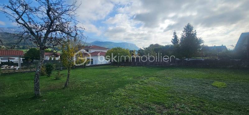 Maison - 235 m² - 5 pièces