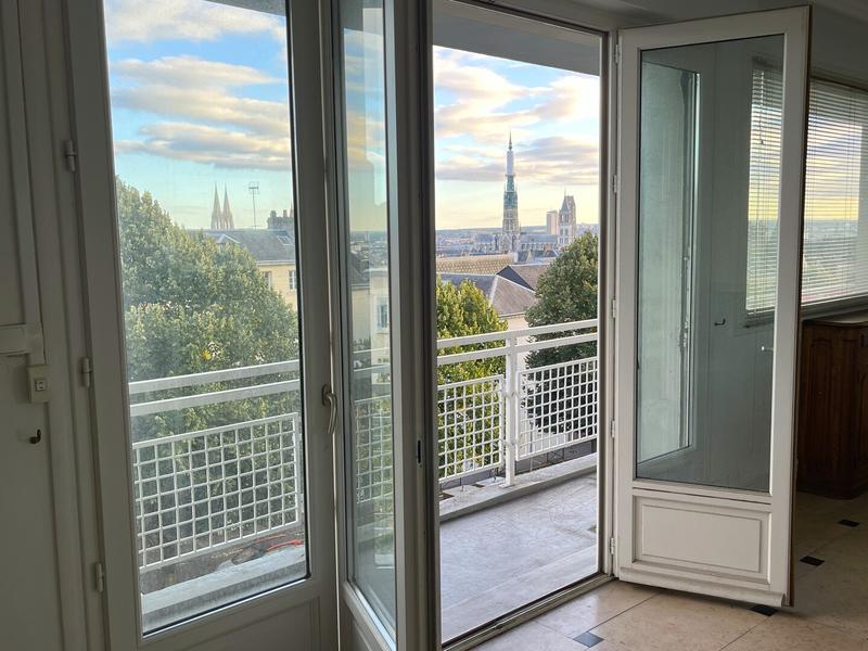 Appartement - 125 m² - 5 pièces