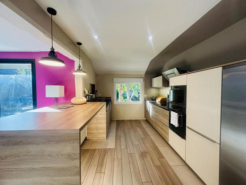 Maison - 148 m² - 7 pièces