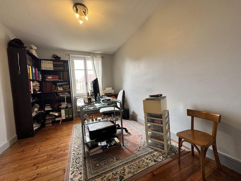 Maison - 224 m² - 10 pièces