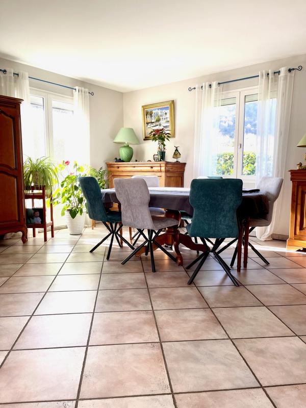 Maison - 141 m² - 7 pièces