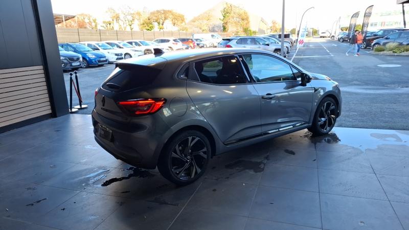 Renault Clio V E-Tech engineered full hybrid 145