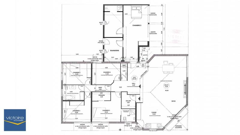 Maison - 191 m² - 6 pièces