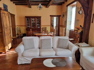 Maison - 270 m² - 8 pièces