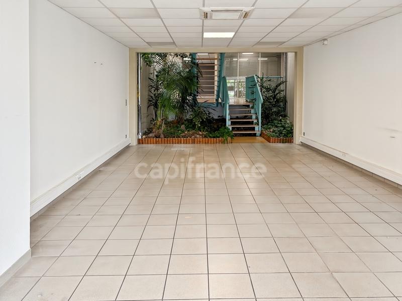 Immeuble - 600 m² - 10 pièces