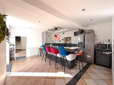 Maison - 122 m² - 5 pièces