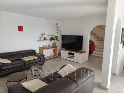 Maison - 120 m² - 4 pièces