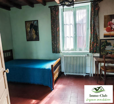 Maison - 180 m² - 8 pièces