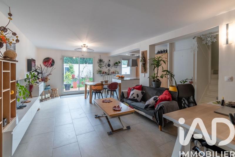 Maison - 102 m² - 5 pièces
