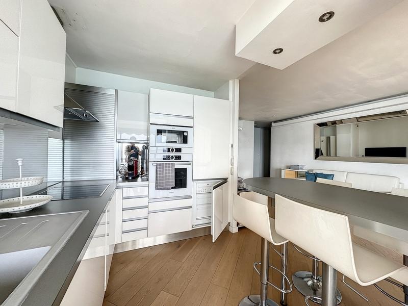 Appartement - 80 m² - 3 pièces