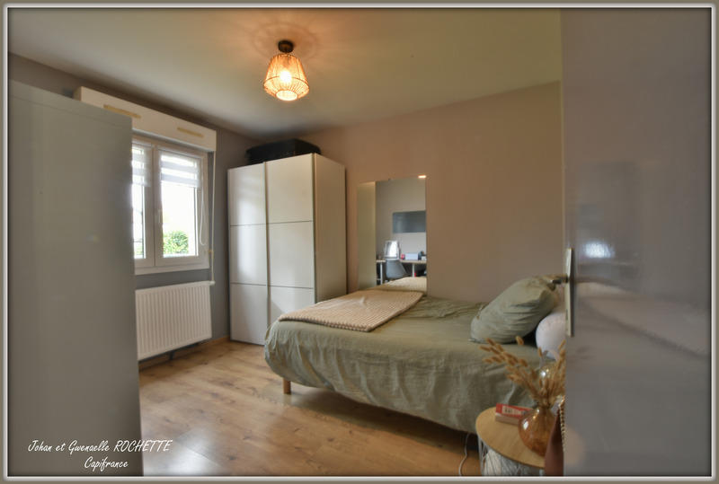 Maison - 99 m² - 5 pièces