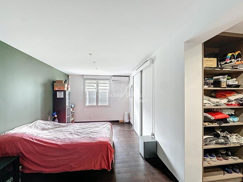 Maison - 320 m² - 7 pièces