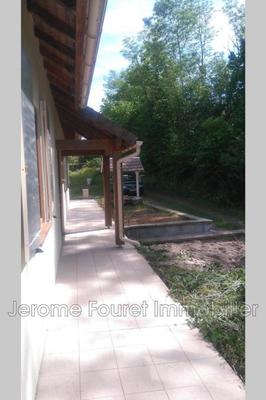 Maison - 900 m² - 6 pièces