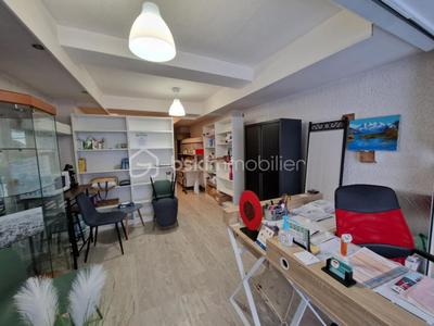 Immeuble - 120 m² - 8 pièces