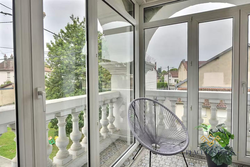 Appartement - 77 m² - 4 pièces