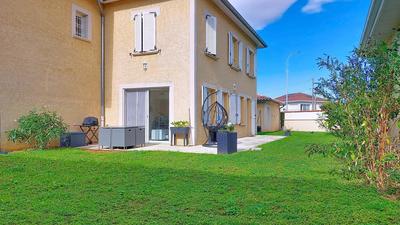 Maison - 88 m² - 4 pièces