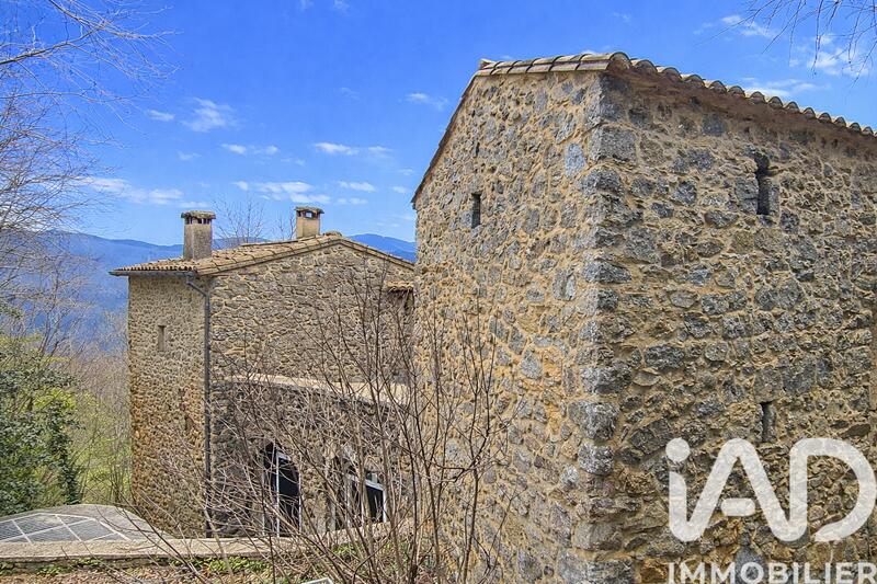 Maison de campagne - 249 m² - 9 pièces