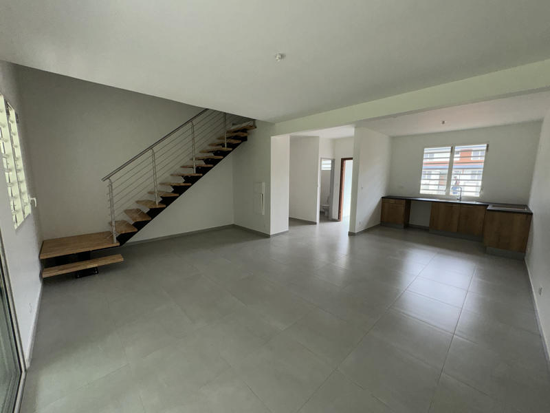 Maison - 102 m² - 5 pièces