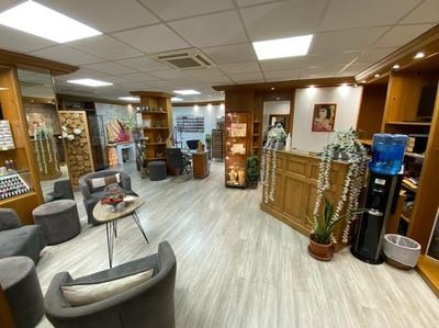 Fonds de commerce - Magasins - 108 m²