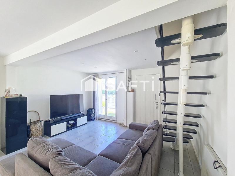 Maison - 97 m² - 6 pièces