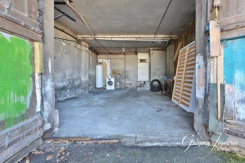 Maison - 200 m² - 8 pièces