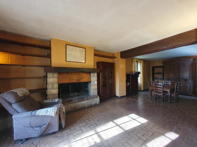 Maison - 230 m² - 5 pièces