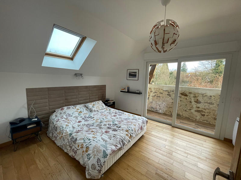 Maison - 200 m² - 7 pièces