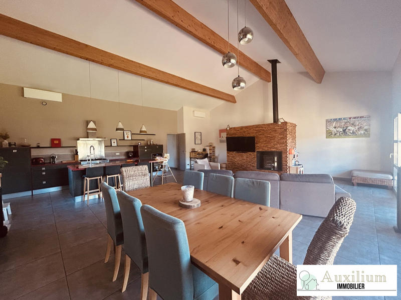 Villa - 174 m² - 6 pièces