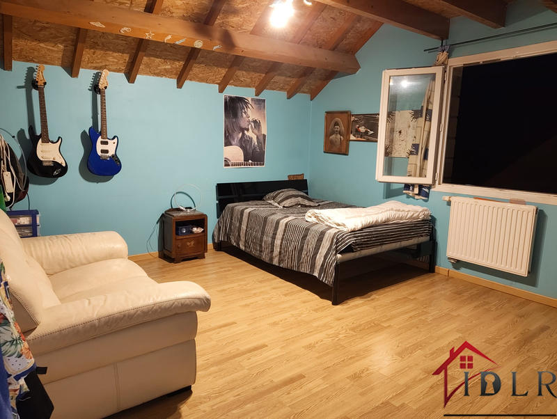 Maison - 200 m² - 5 pièces