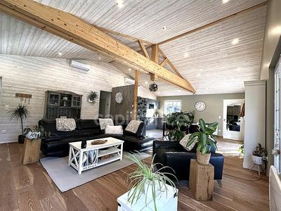 Maison - 157 m² - 5 pièces