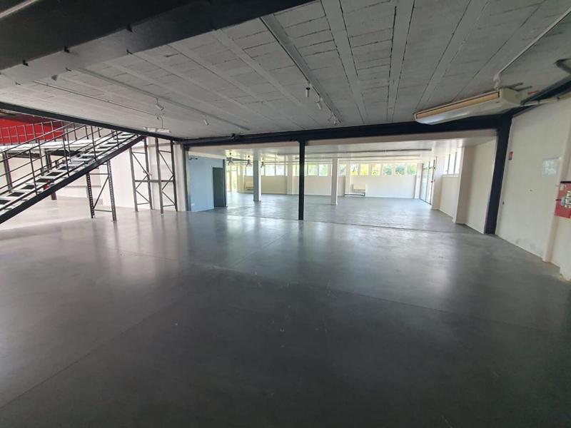 Local commercial - 790 m²