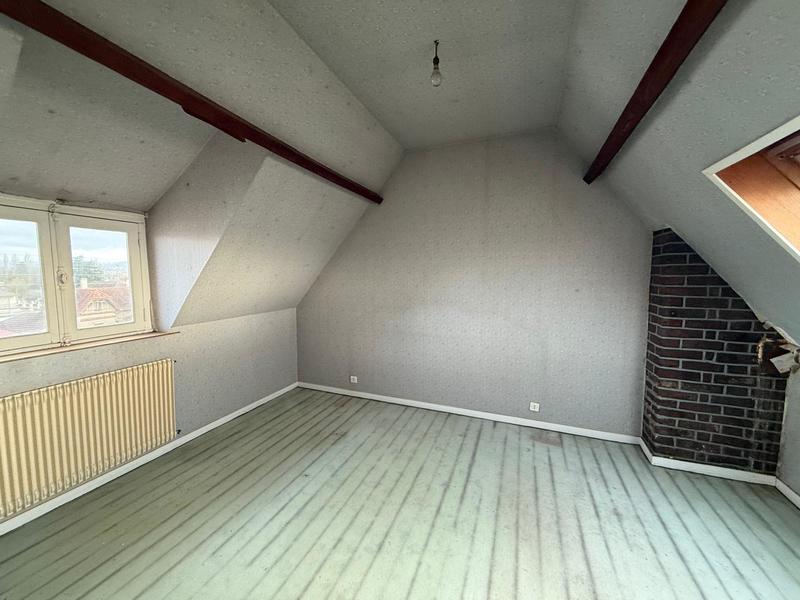 Maison - 90 m² - 6 pièces